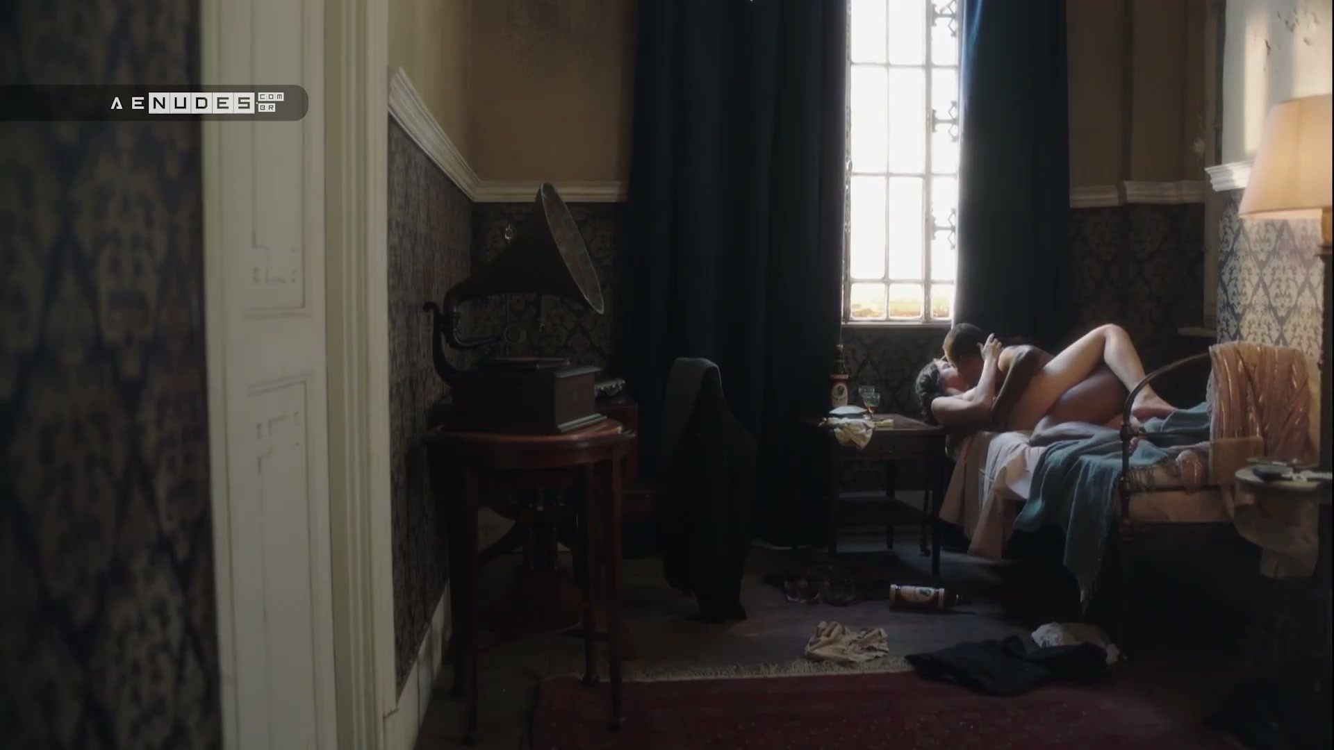 Agatha Moreira nua pelada em Pixinguinha, Um Homem Carinhoso