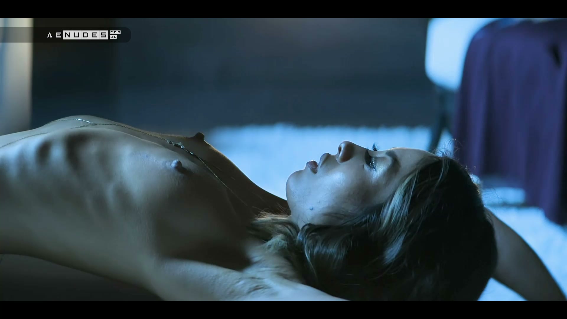 Lili Simmons nua pelada em Power Book IV: Force