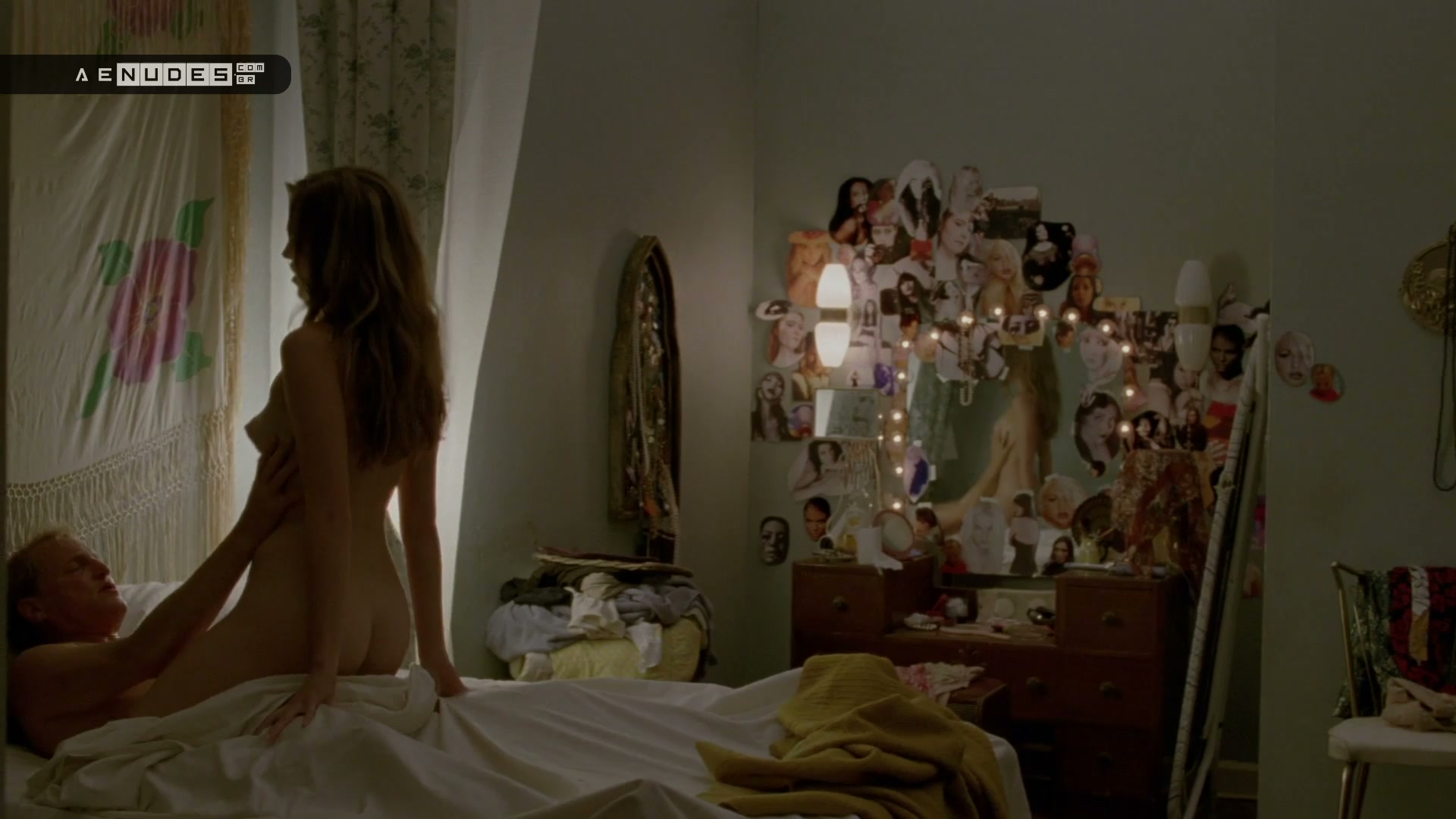 Lili Simmons nua pelada em True Detective