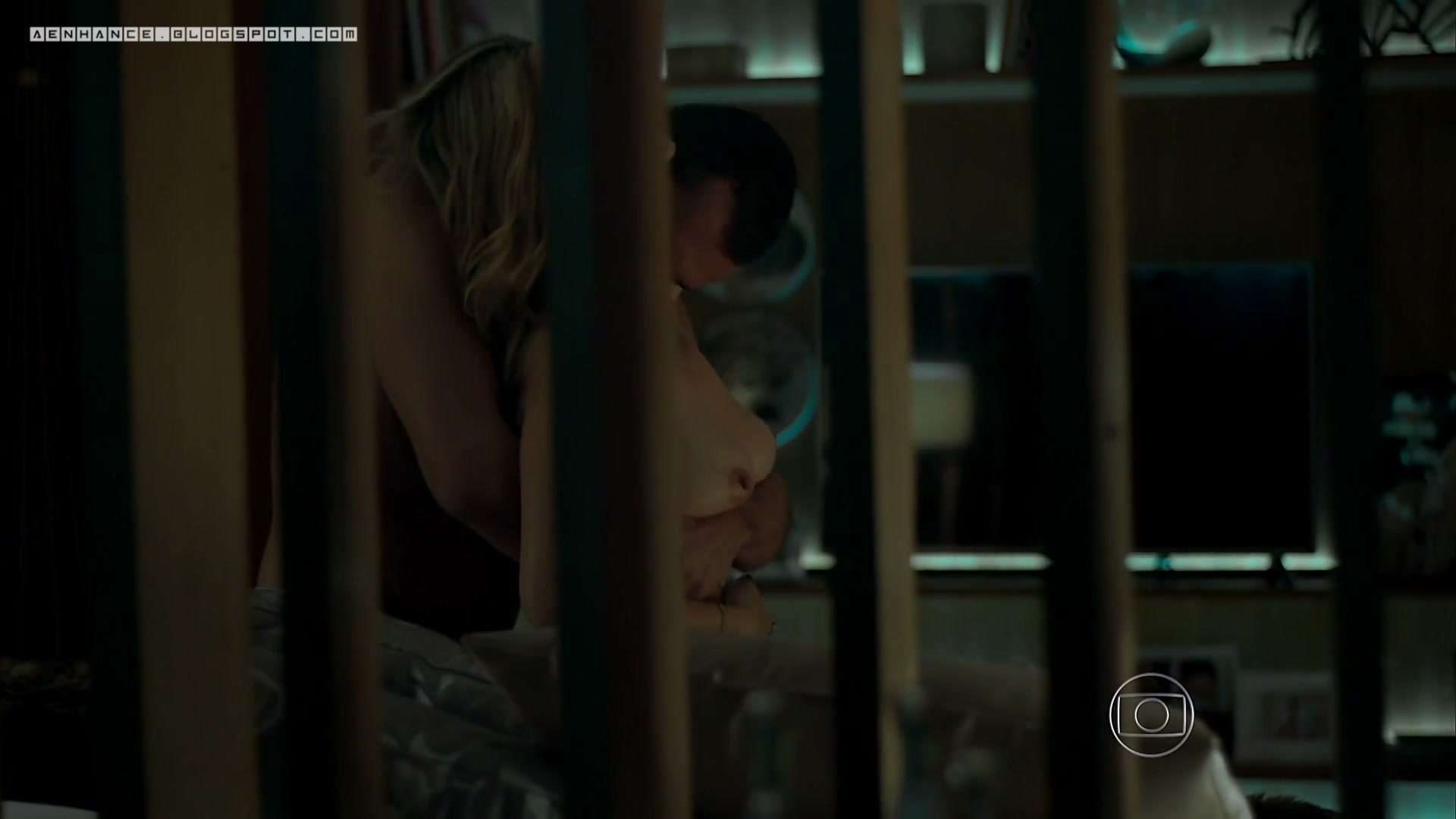 Guilhermina Guinle nua pelada em Verdades Secretas