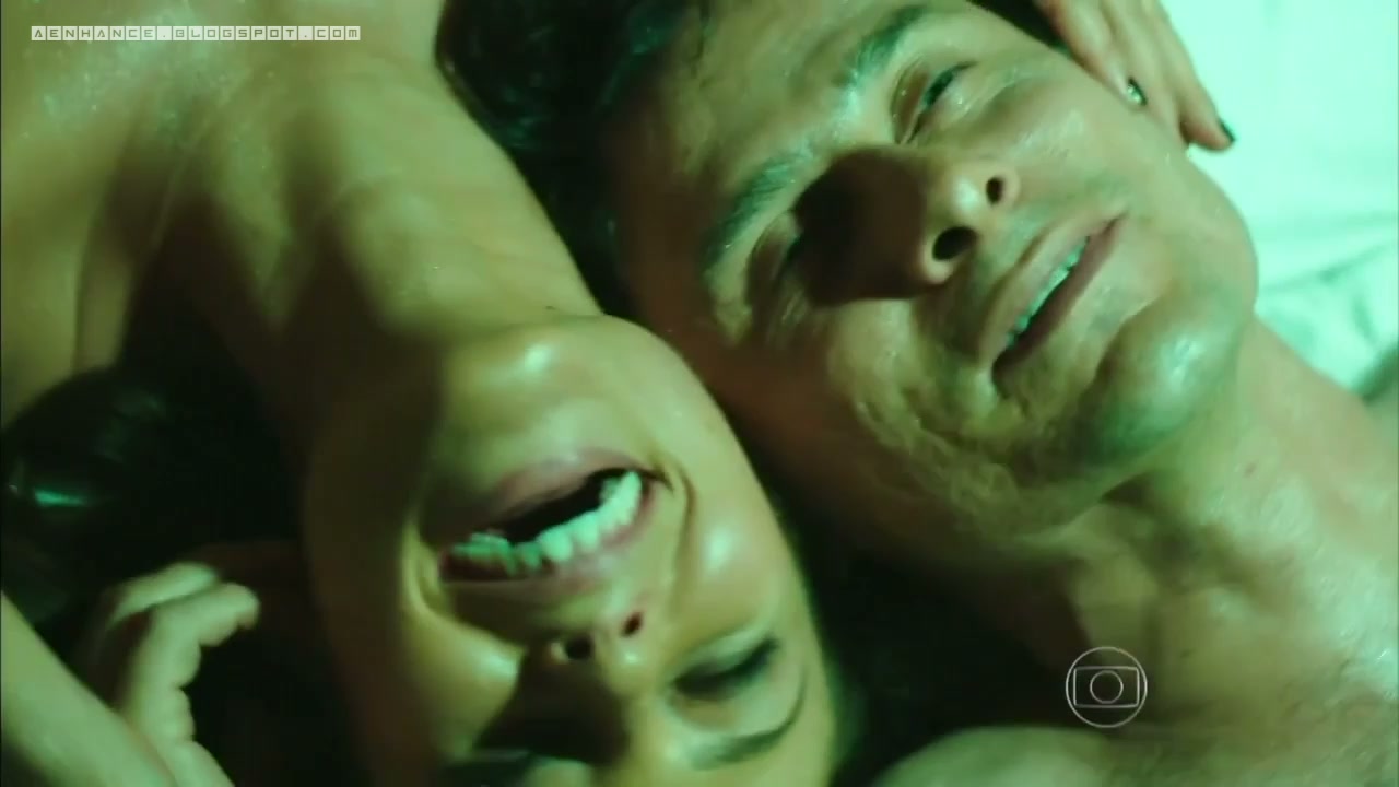 Paolla Oliveira nua pelada em Felizes Para Sempre