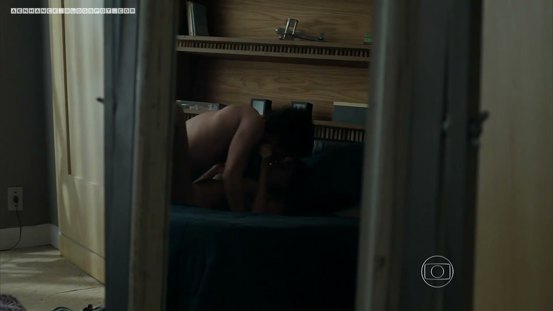 Yasmin Brunet nua pelada em Verdades Secretas