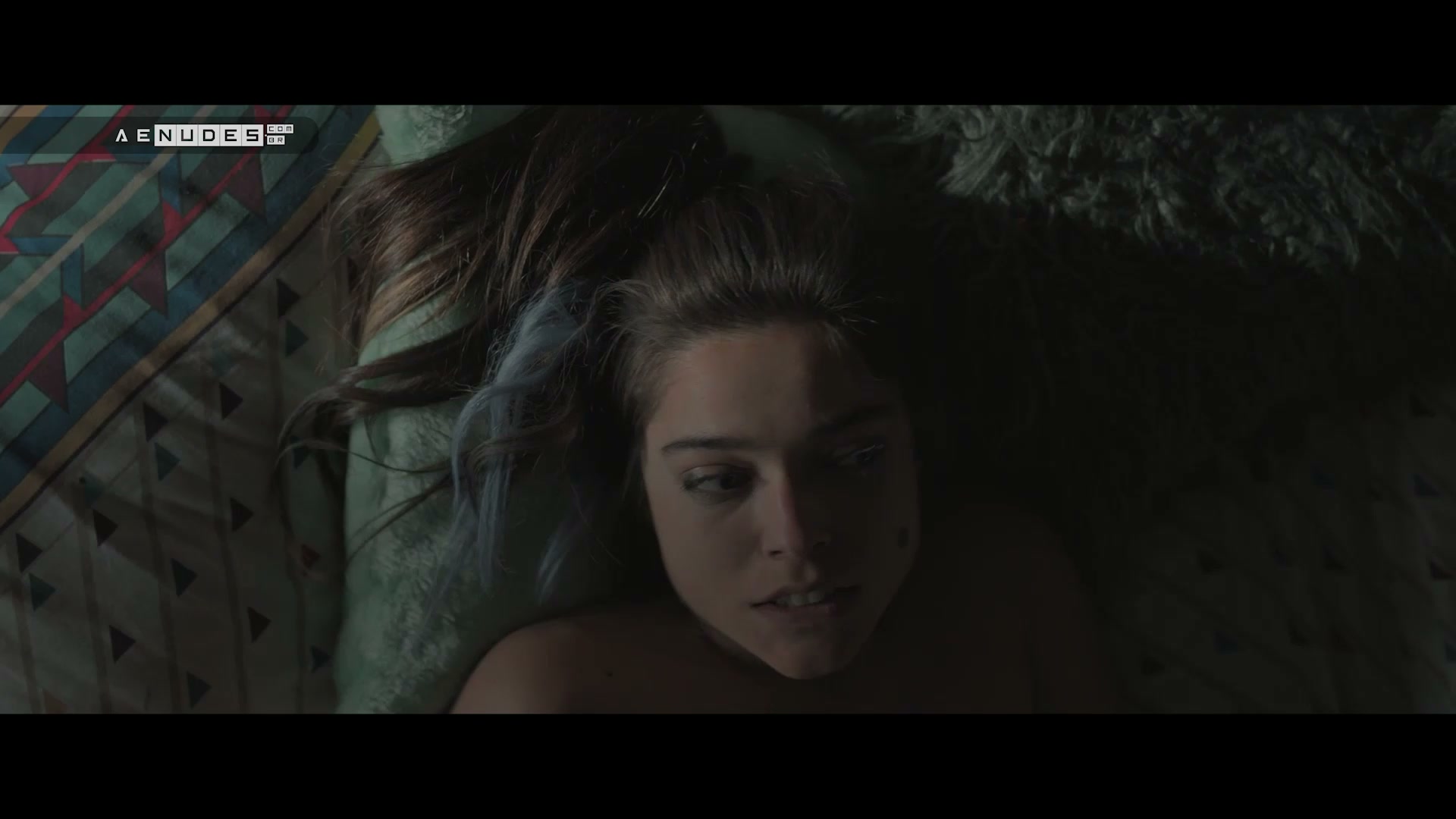 Ingrid Gaigher Bella Camero nua pelada em lov3