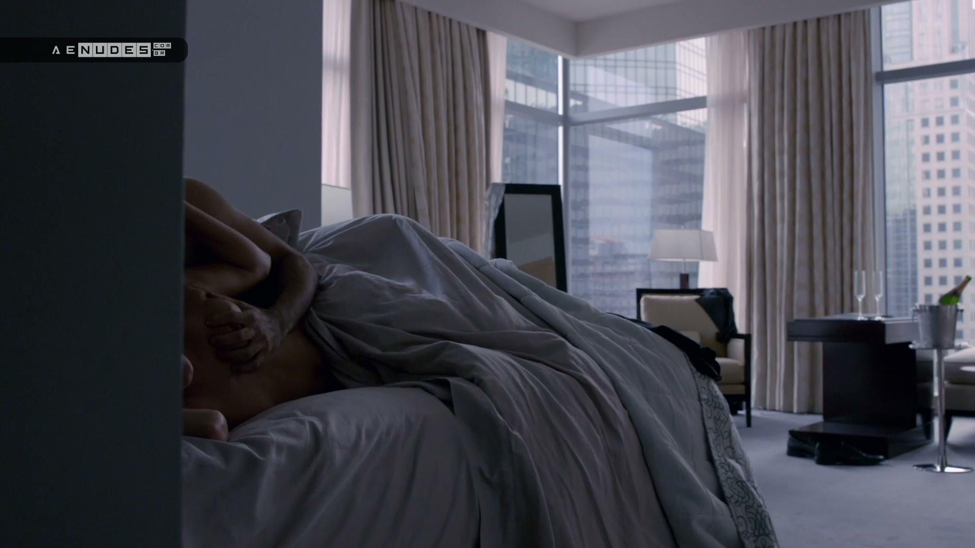 Brianna Brown nua pelada em Homeland