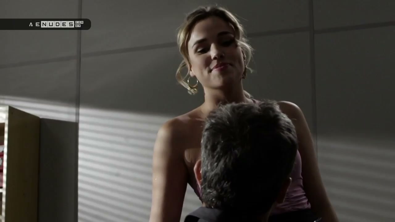 Juliane Araujo nua pelada em Acerto de Contas