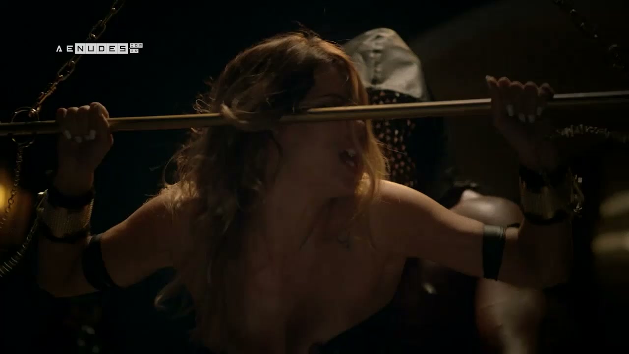 Maria Bopp nua pelada em Me Chama de Bruna