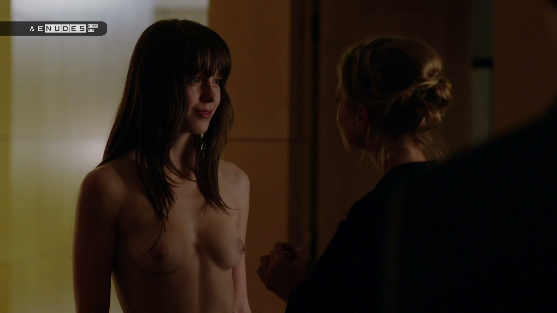 Melissa Bernoist nua pelada em Homeland