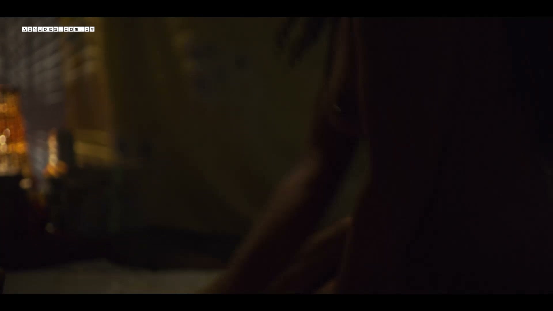 Naruna Costa nua pelada em Irmandade