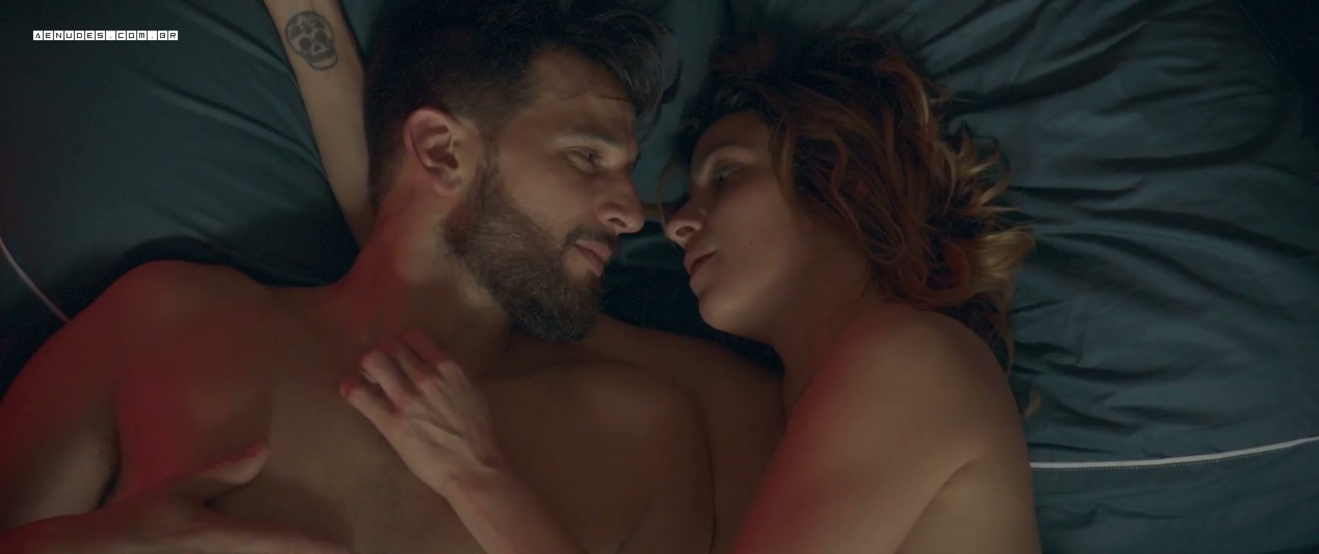 Natalia Tena nua pelada em Sangre