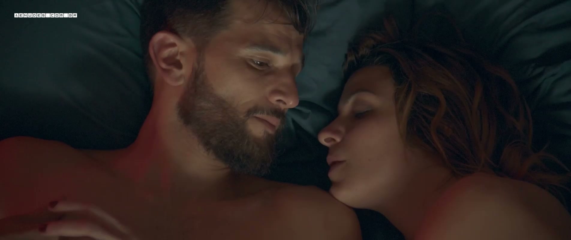 Natalia Tena nua pelada em Sangre