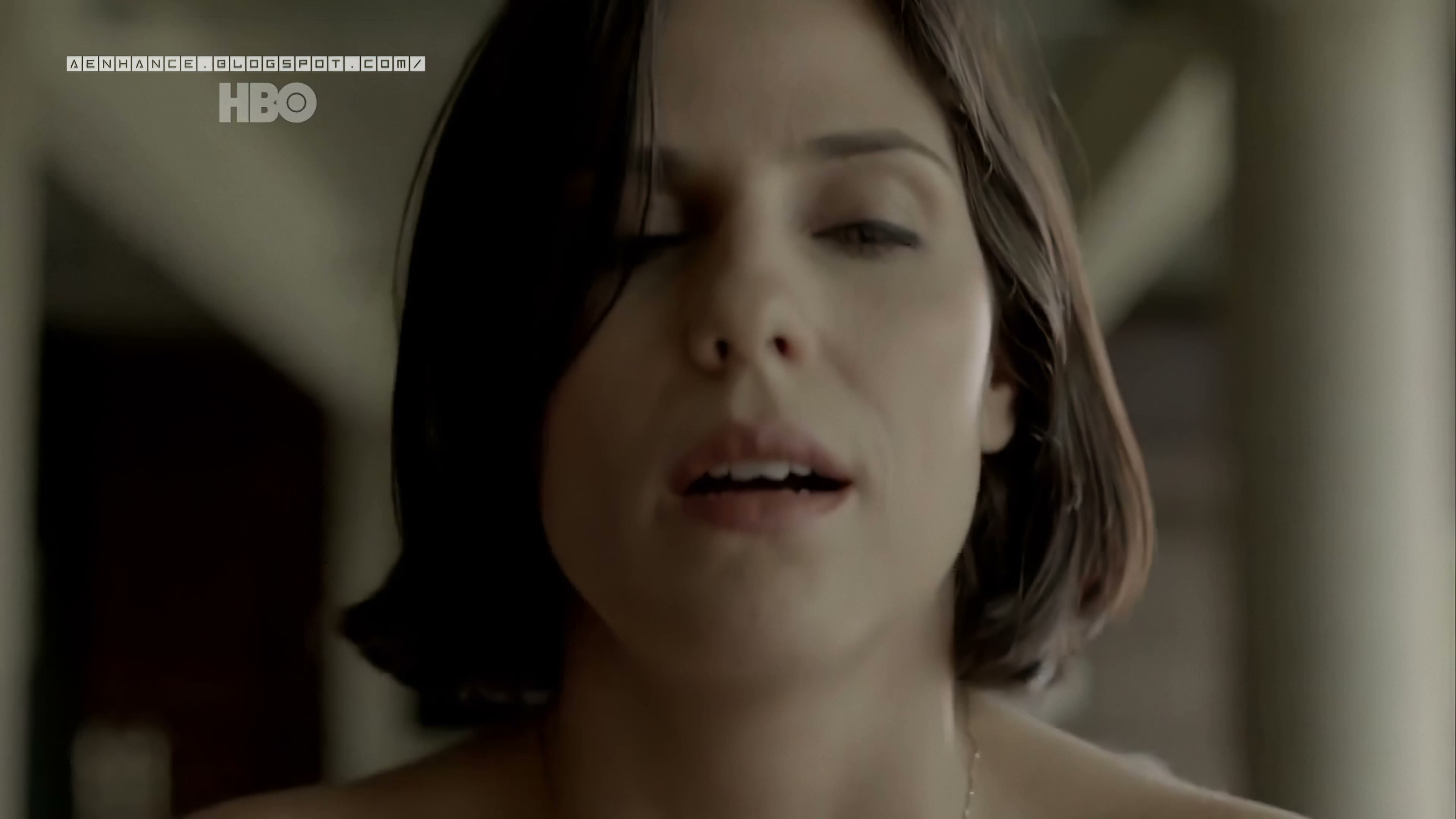 Rafaella Mandelli nua pelada em O Negocio
