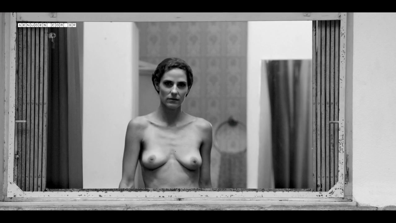 Rafaella Mandelli nua pelada em Desnude