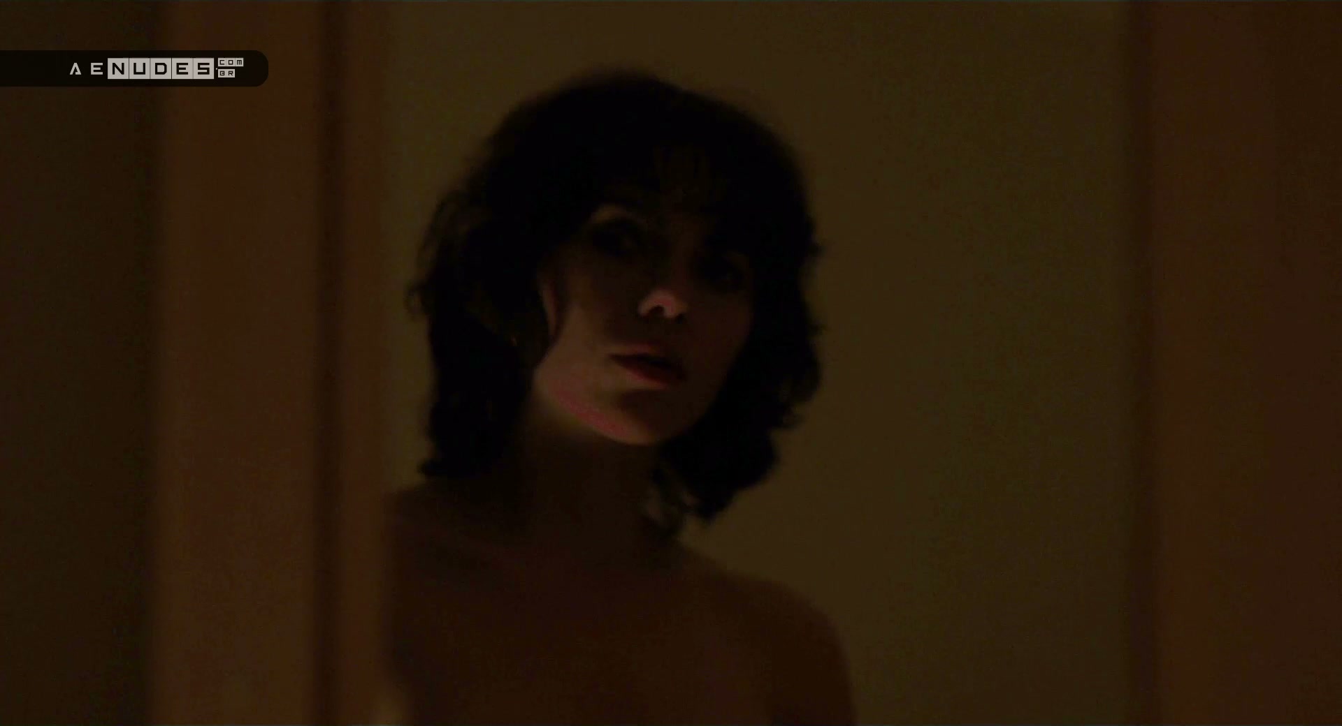 Scarlett Johansson nua pelada em Under The Skin