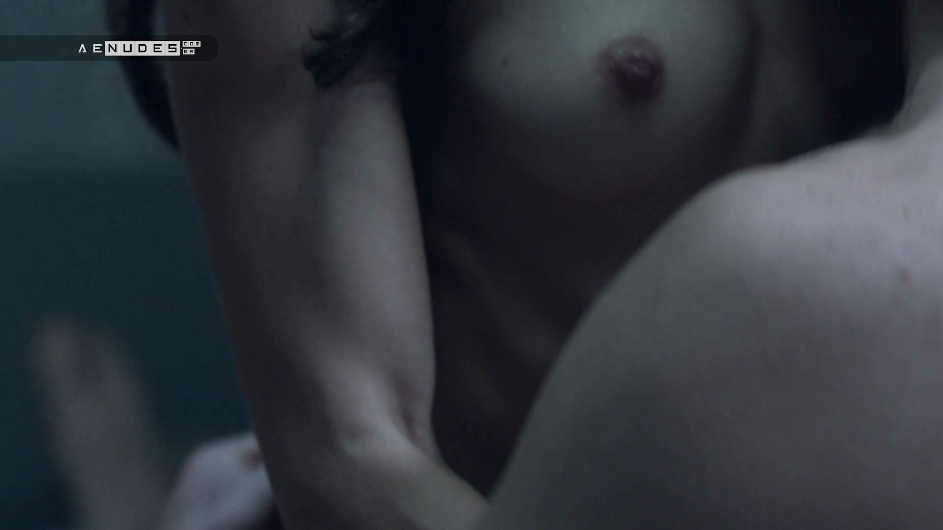 Trieste Kelly Dunn nua pelada em Banshee