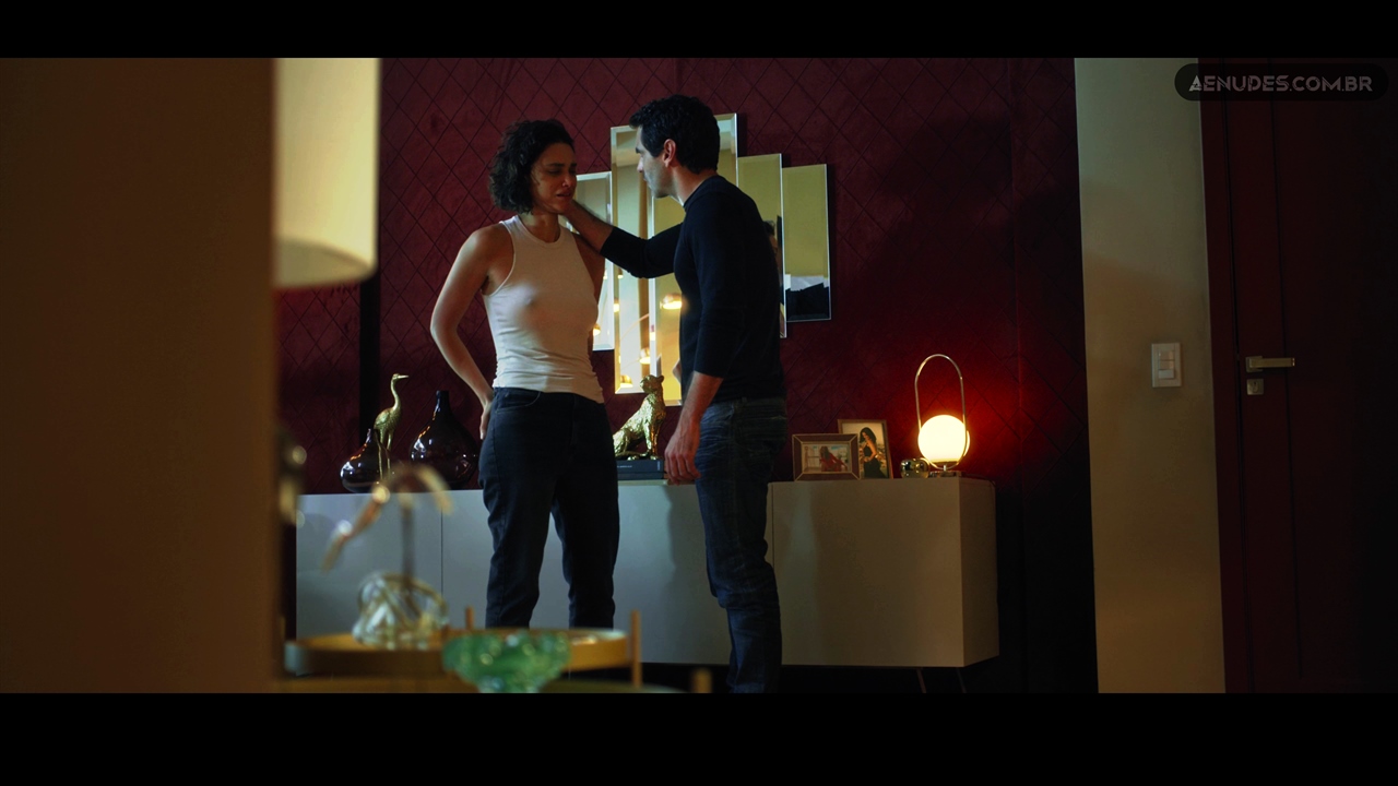 Debora Nascimento nua pelada em Olhar Indiscreto