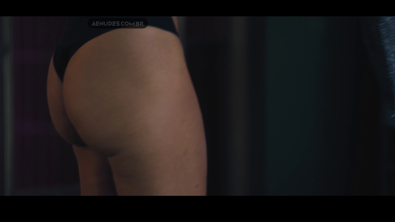 Debora Nascimento nua pelada em Olhar Indiscreto