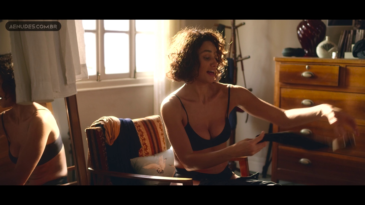 Debora Nascimento nua pelada em Olhar Indiscreto