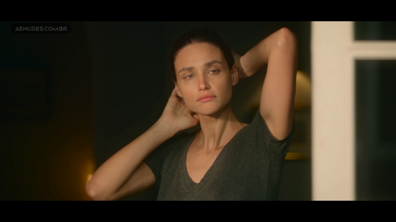 Debora Nascimento nua pelada em Olhar Indiscreto