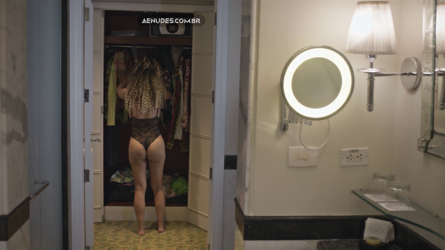 Michelli Machado nua pelada em Travessia