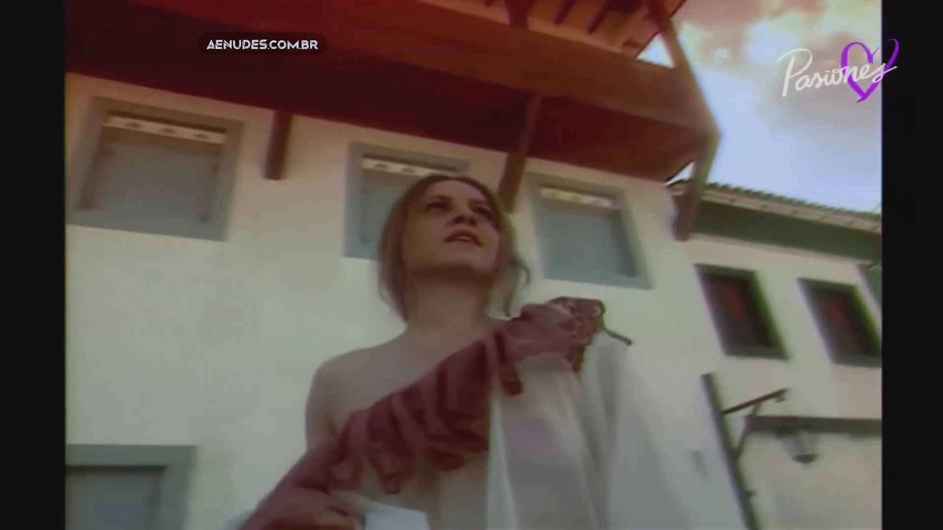 Drica Moraes nua pelada em Xica da Silva