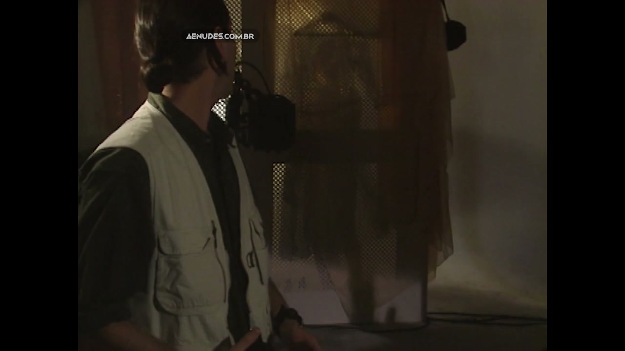  Malu Mader nua pelada em Labirinto