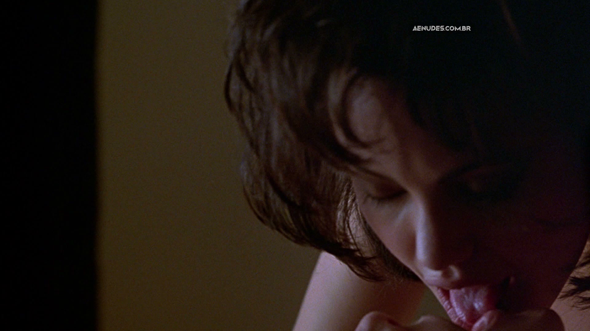 Angelina Jolie Elizabeth Mitchell nua pelada em Gia