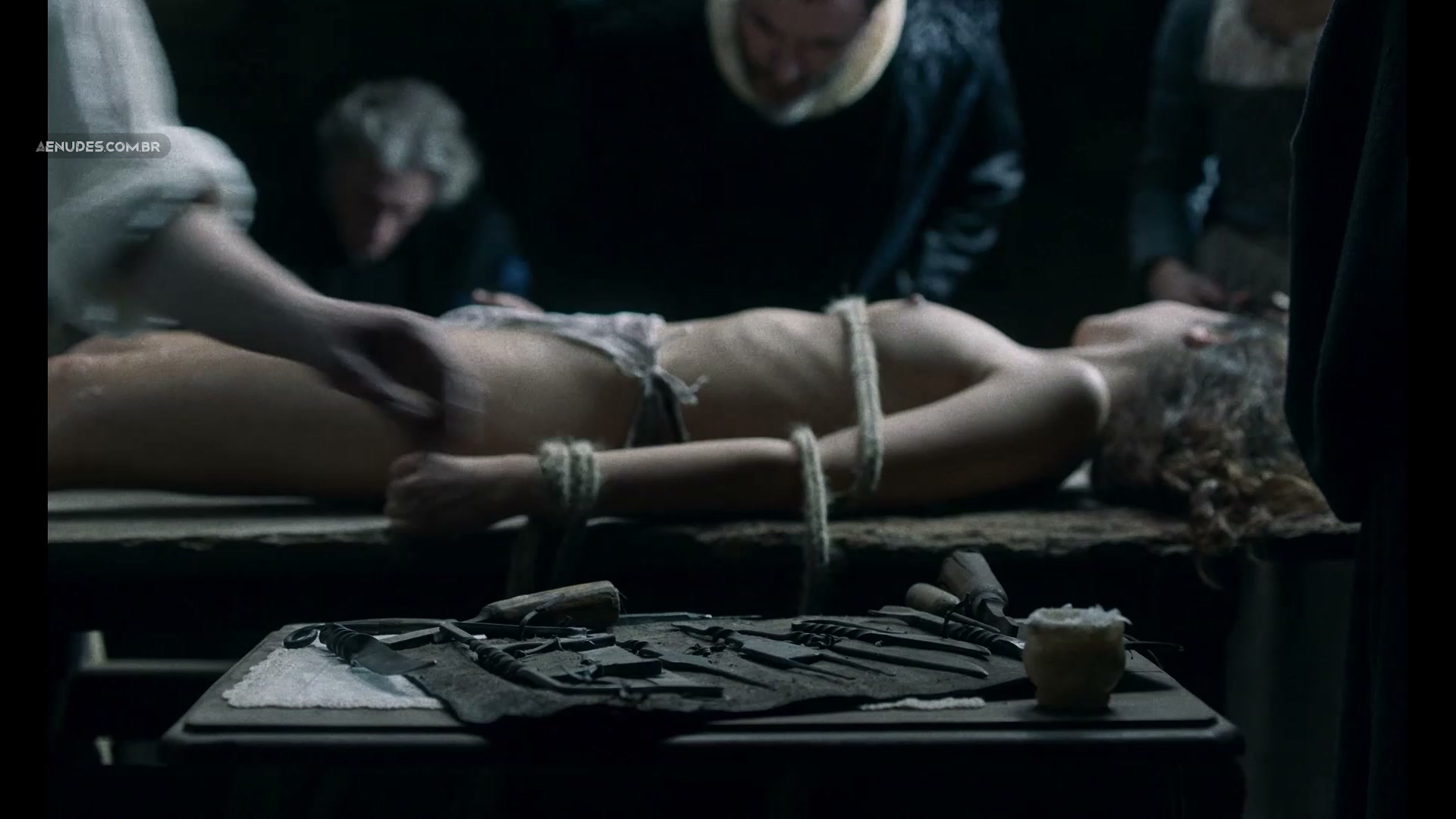 Amaia Aberasturi nua pelada em Coven