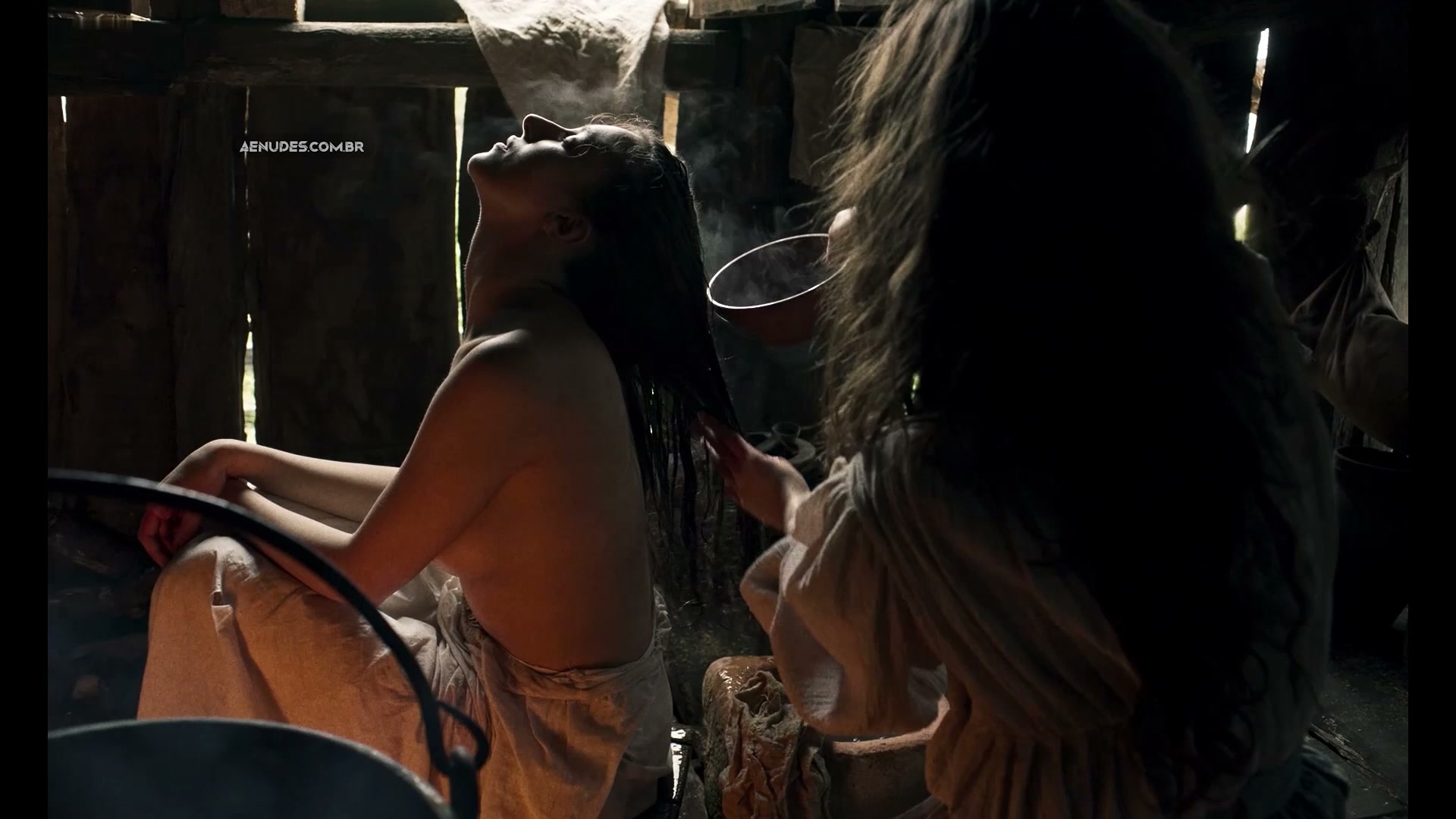 Amaia Aberasturi nua pelada em Coven