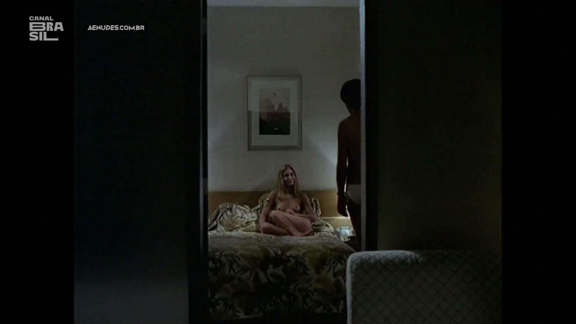Sandra Graffi nua pelada em Mulher Tentacao