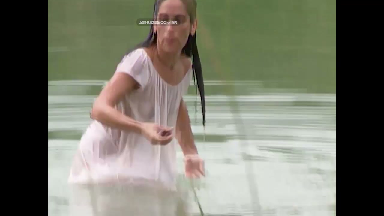 Gloria Pires nua pelada em Memorial Maria Moura