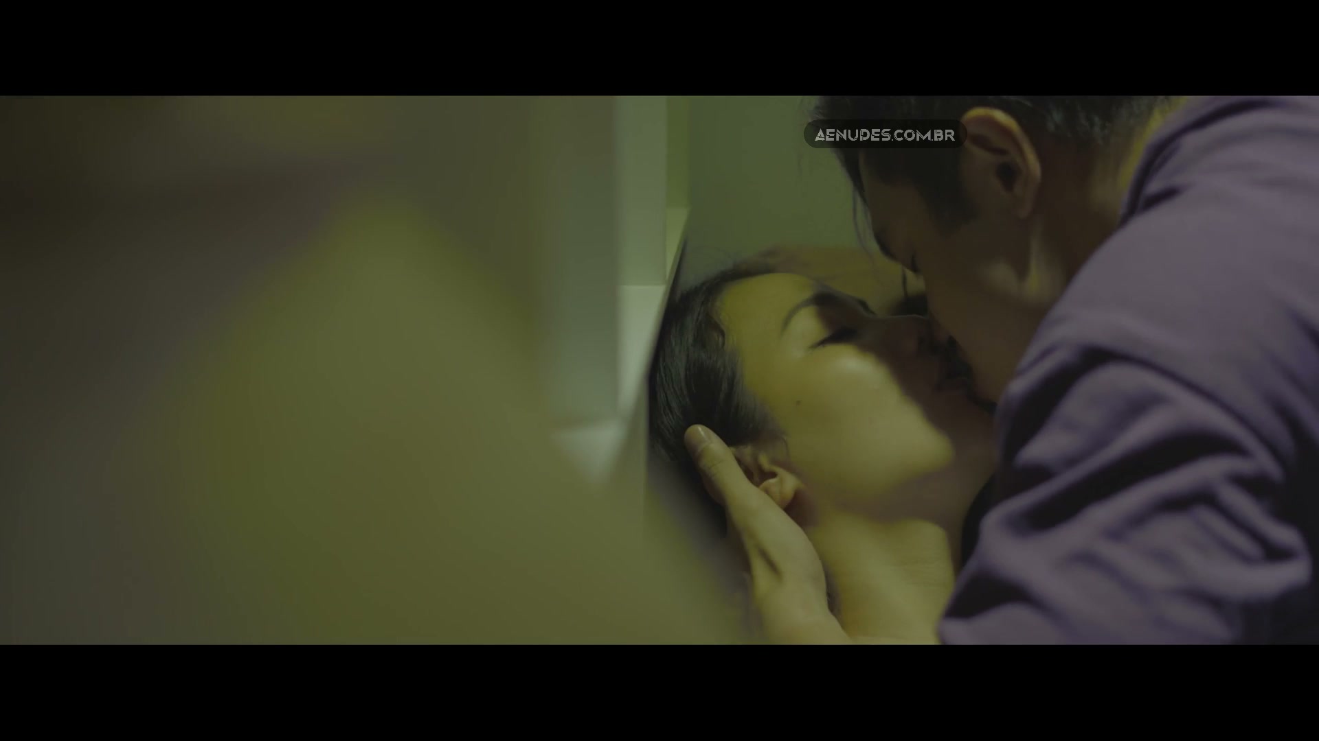 Athena Moran nua pelada em Kapalit