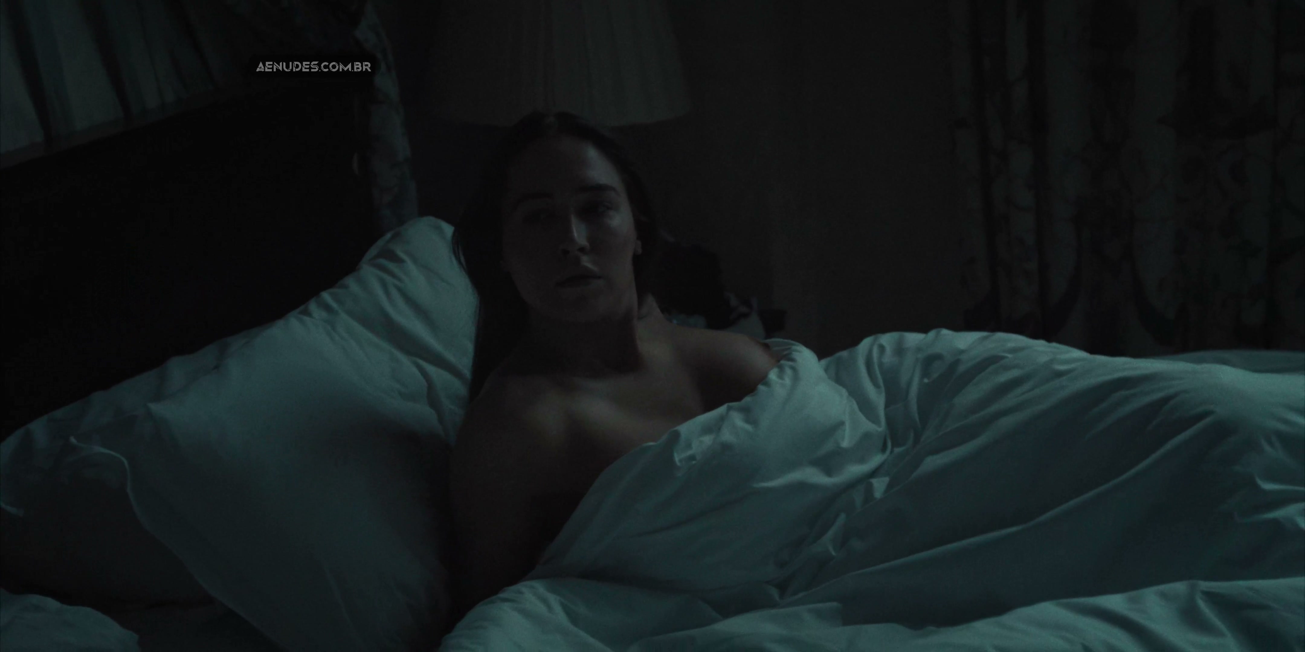 Elsie Hewitt nua pelada em Industry