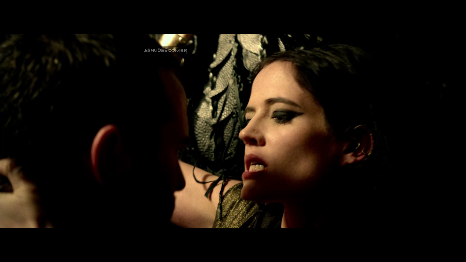 Eva Green nua pelada em 300 - A Ascensão do Império