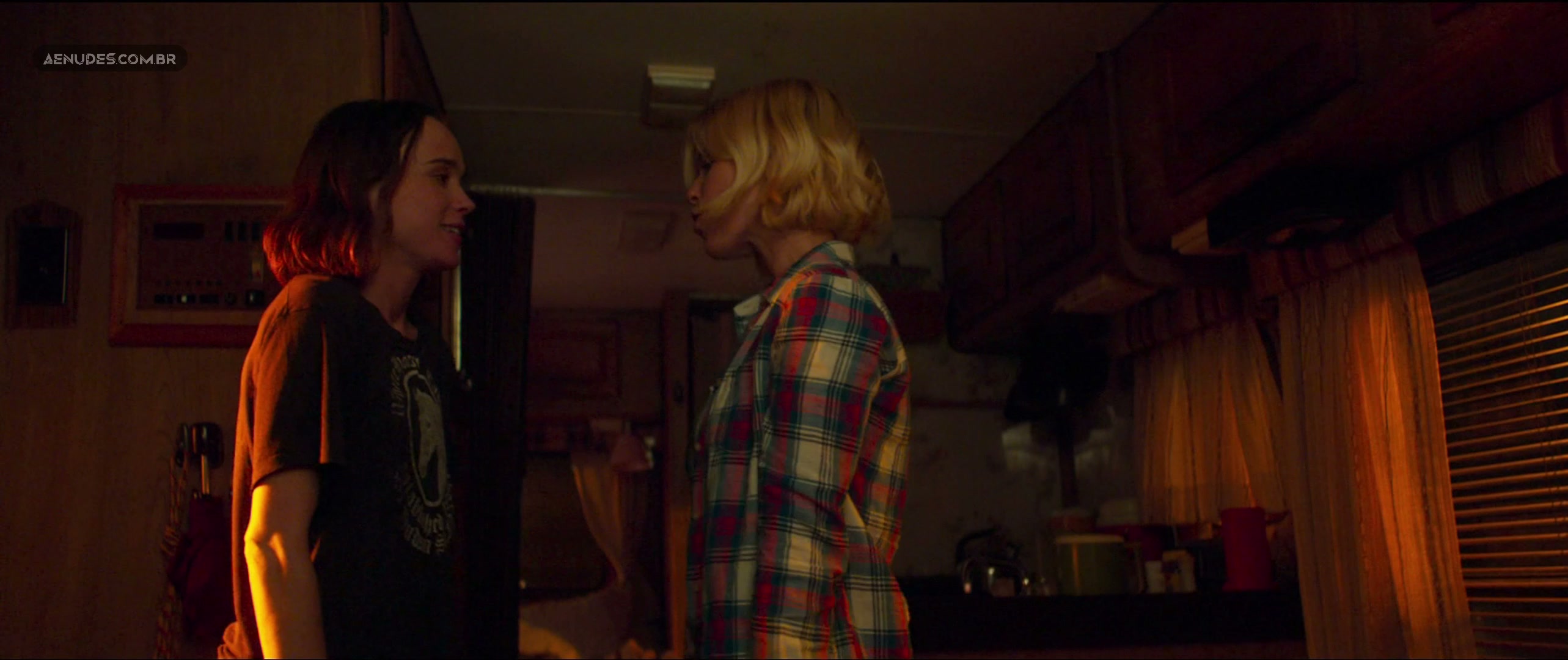 Kate Mara Ellen Page nua pelada em My Days of Mercy