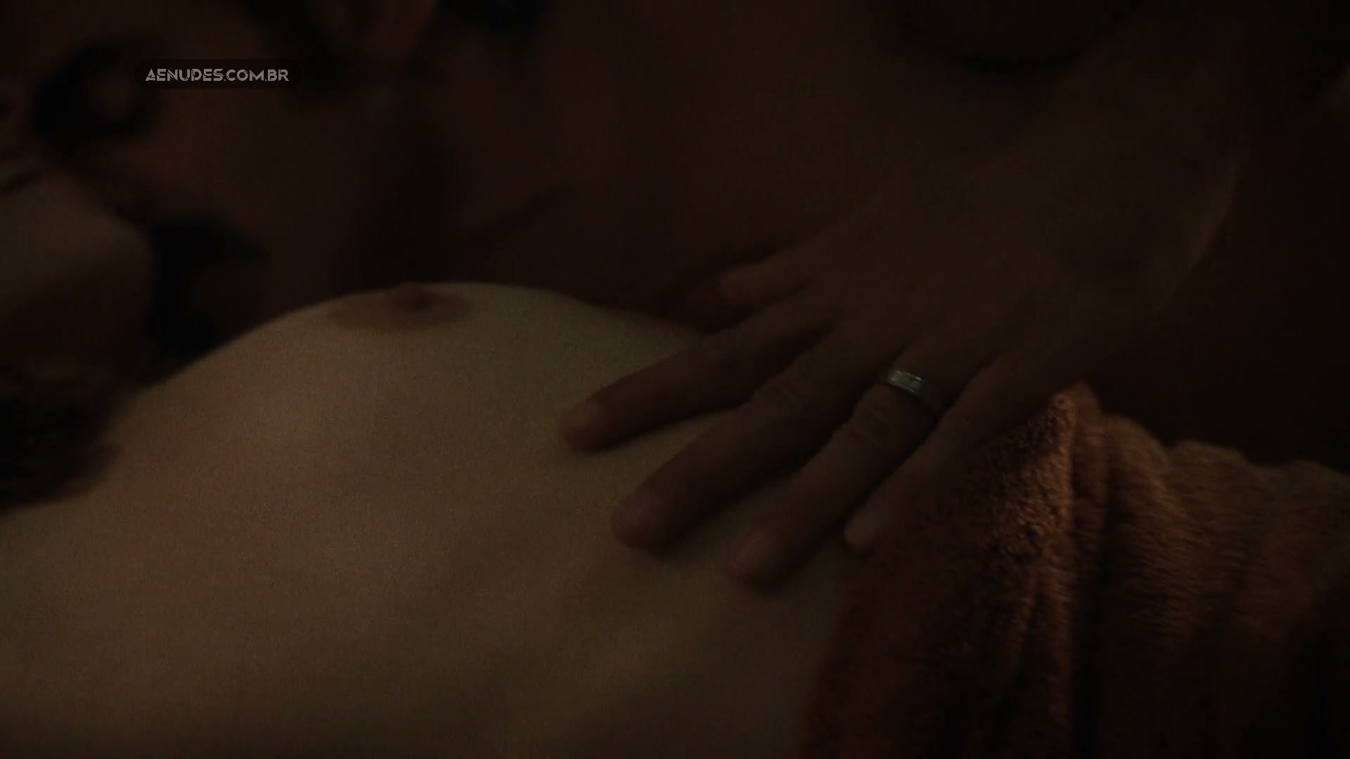 Olivia Wilde nua pelada em Vinyl