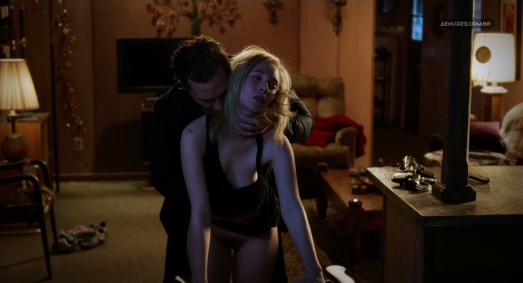 Juno Temple nua pelada em Killer Joe - Matador de Aluguel 2011