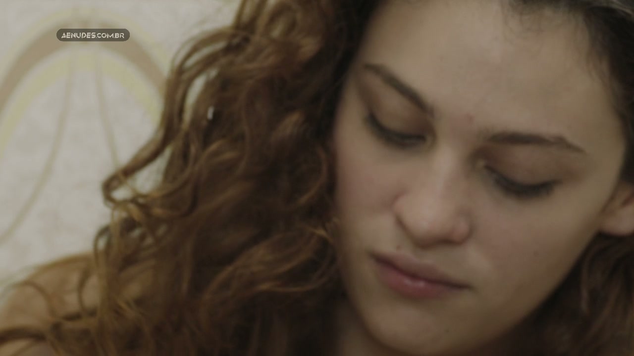Lara Tremouroux Andreia Beltrao Jessica Ellen nua pelada cena de sexo em Ela e Eu