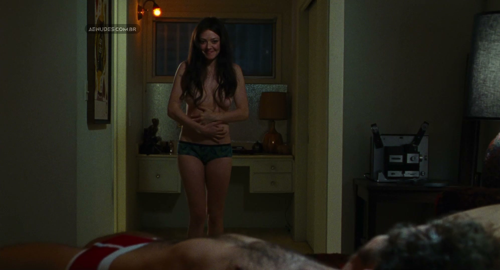 Amanda Seyfried nua pelada cena de sexo em Lovelace