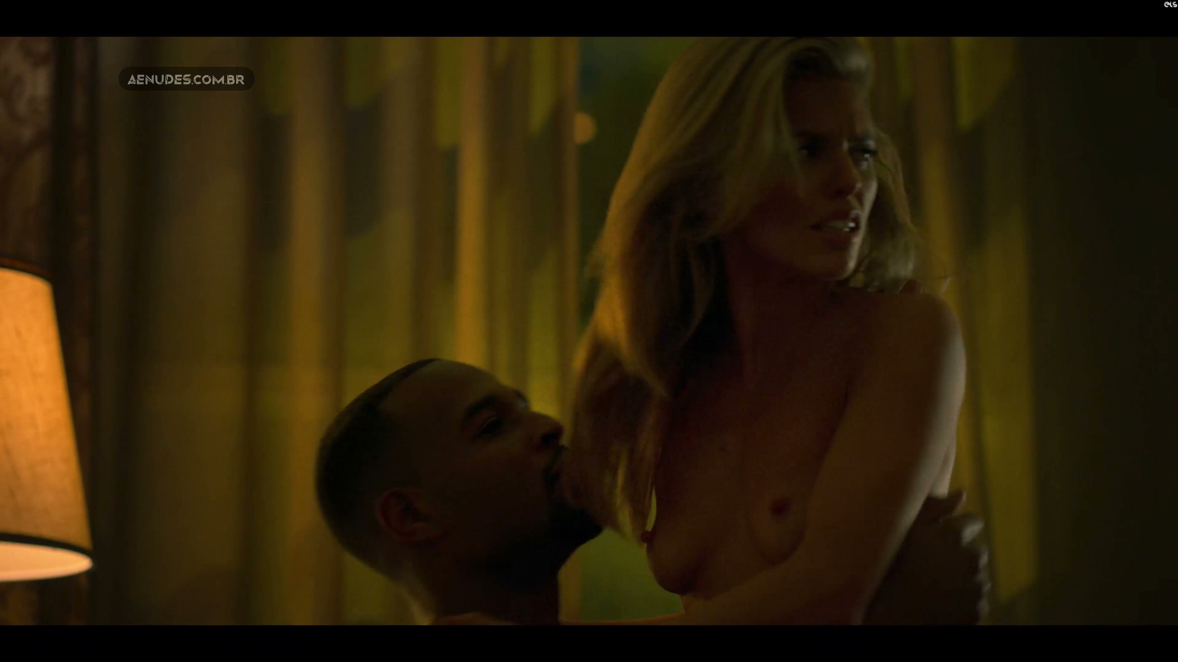 Annalynne McCord nua pelada cena de sexo em Power Book lll Raisinha Kanan