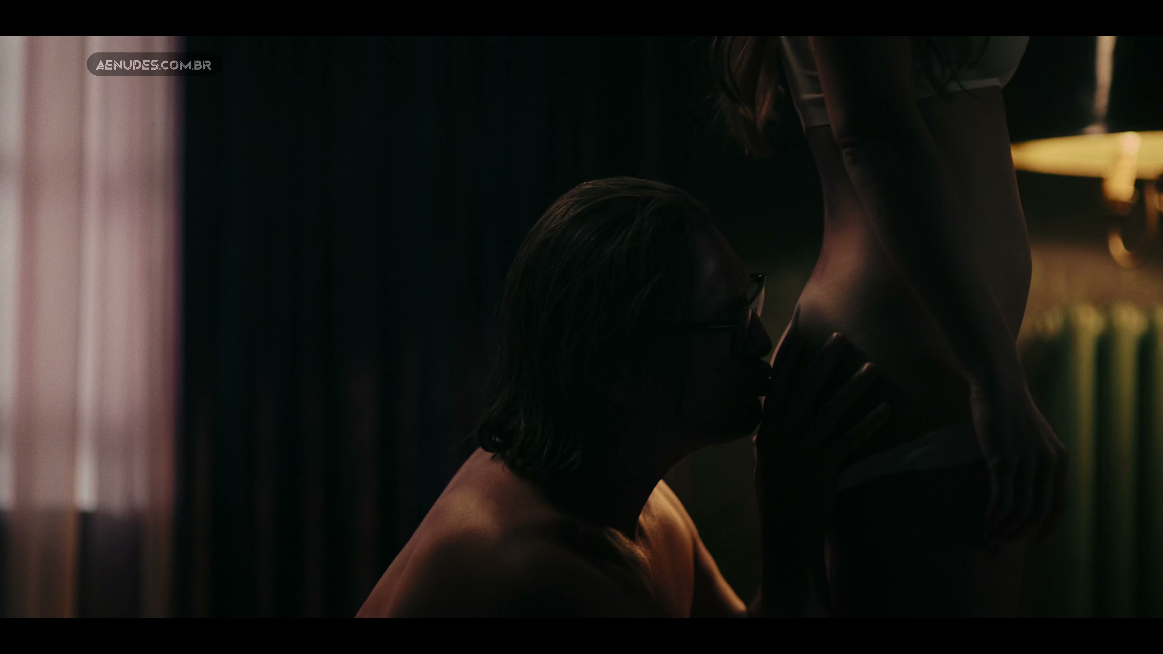 Bella Dayne nua pelada cena de sexo em Bad Director