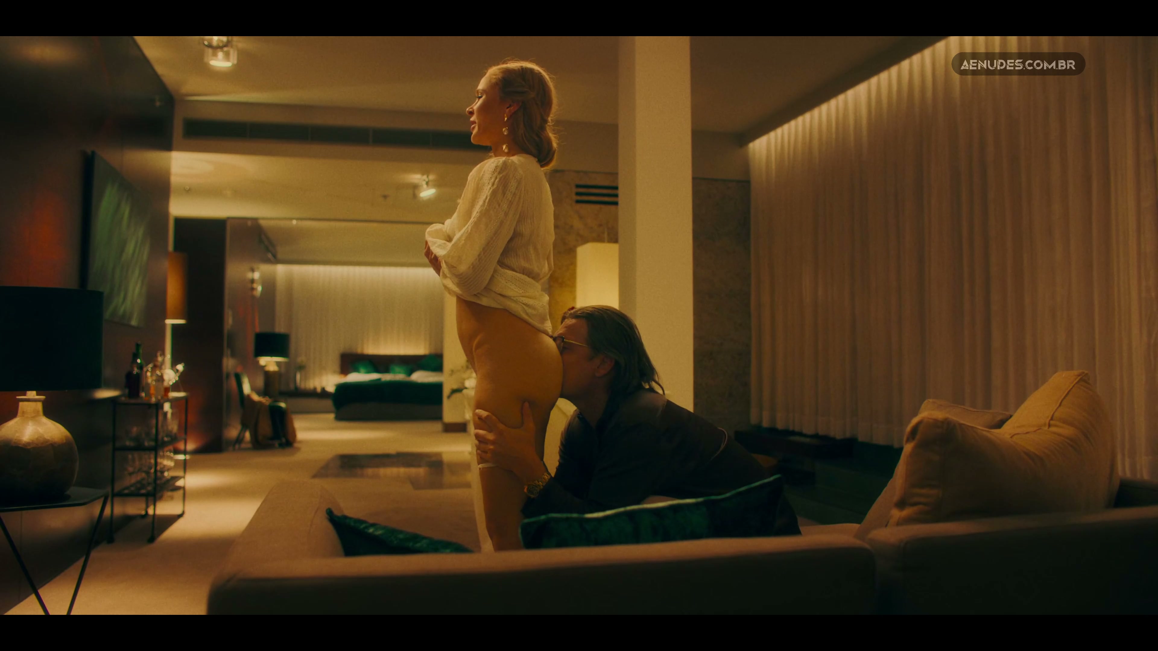 Bella Dayne nua pelada cena de sexo em Bad Director