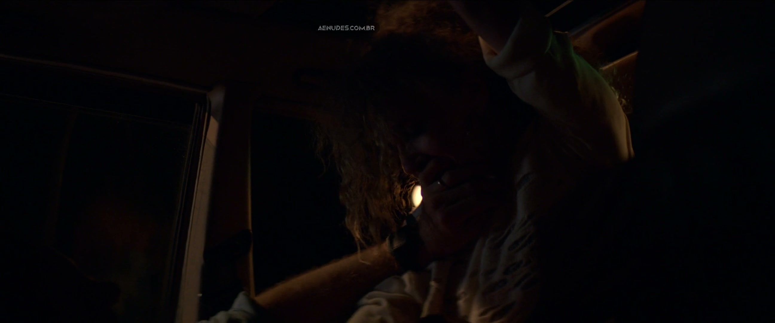 Juno Temple nua pelada cena de sexo em One Percent More Humid