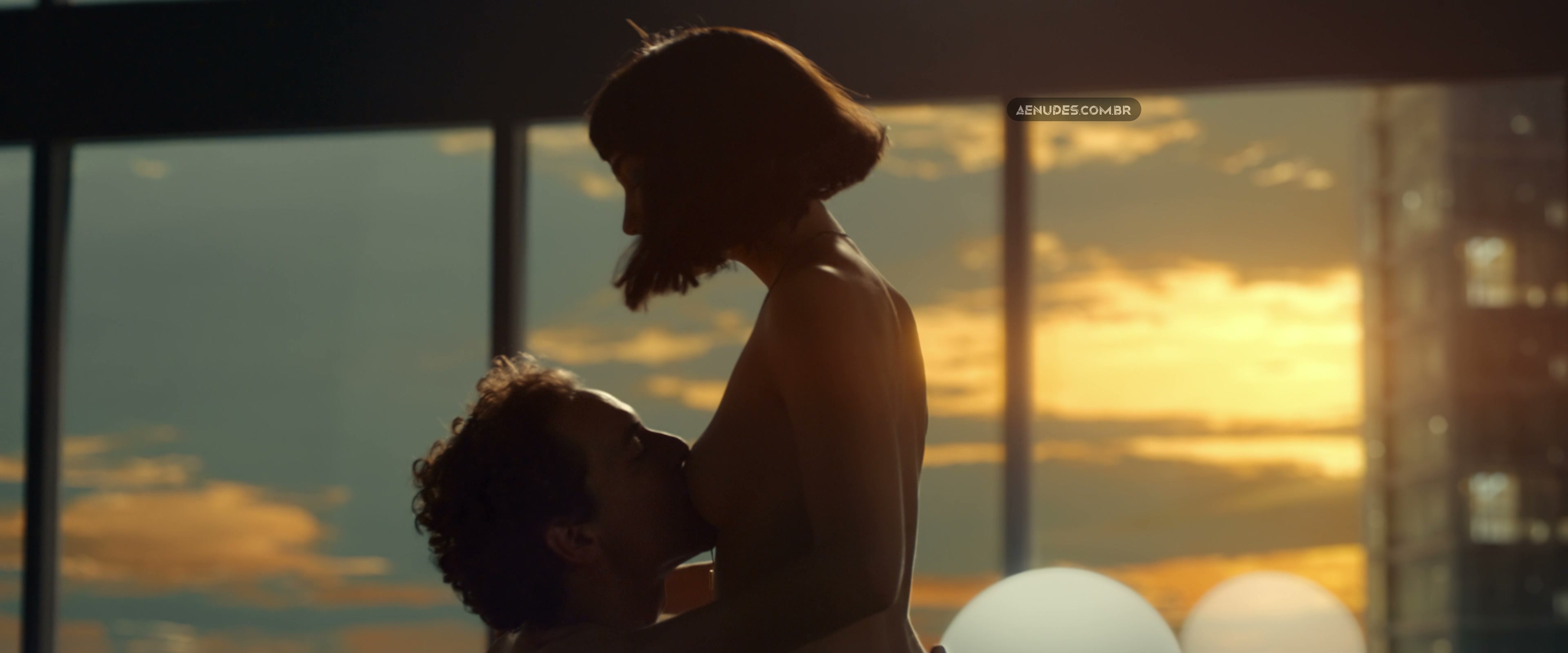 Matilda de Angelis nua pelada cena de sexo em Citadel: Diana