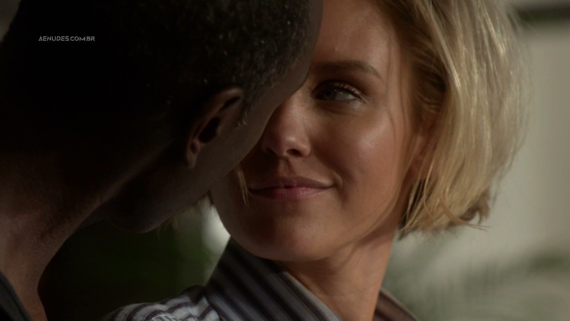 Nicky Whelan nua pelada cena de sexo em House Of Lies, 2012