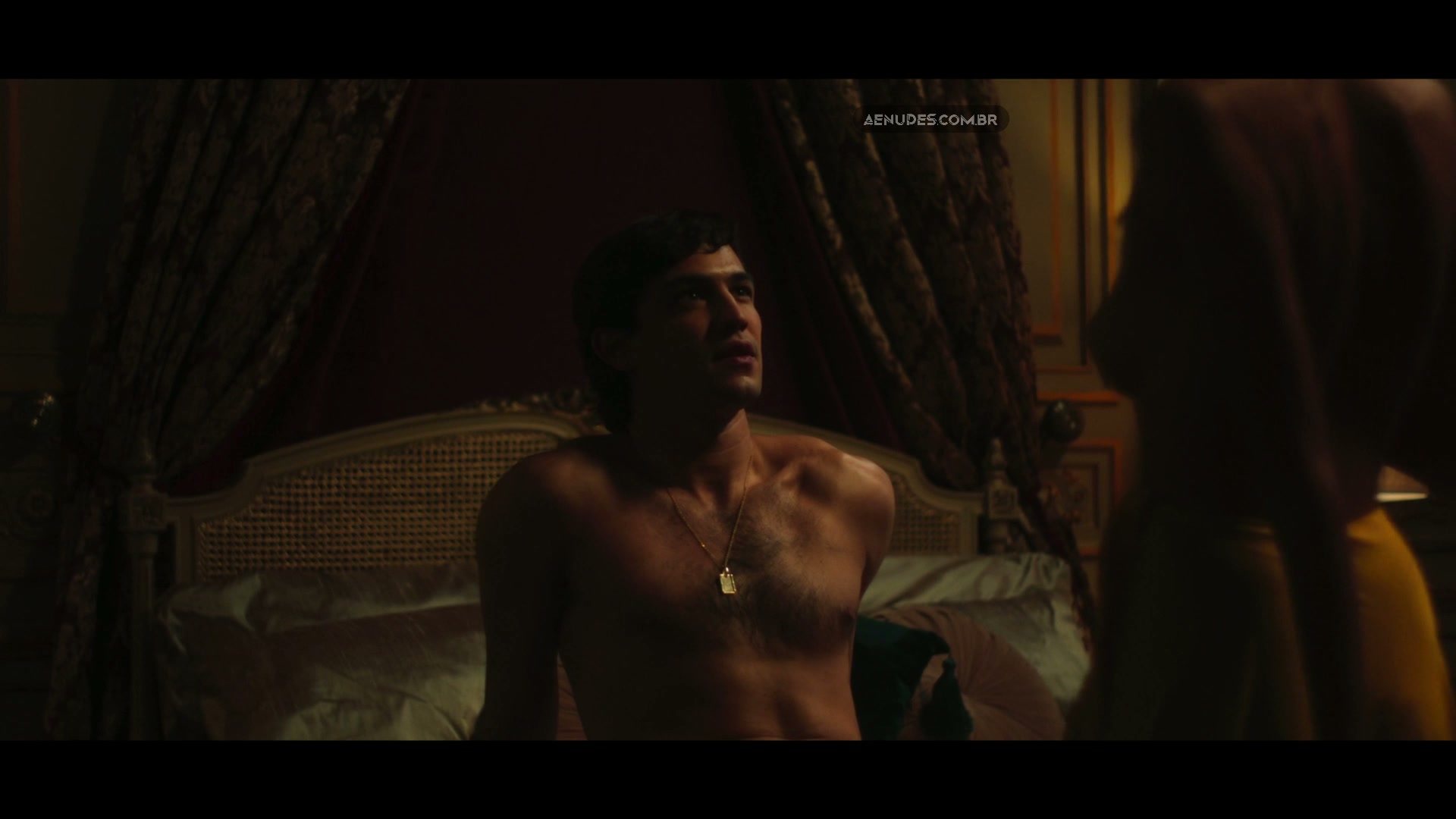 Alice De Broqueville nua pelada cena de sexo em Senna