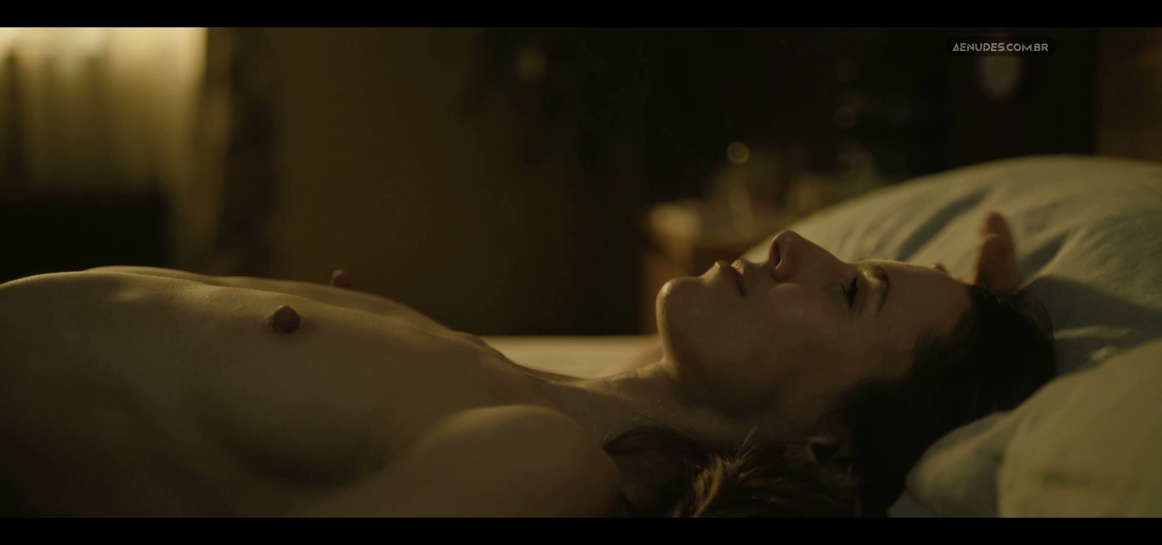 Alona Tal nua pelada cena de sexo em Cross, 2024