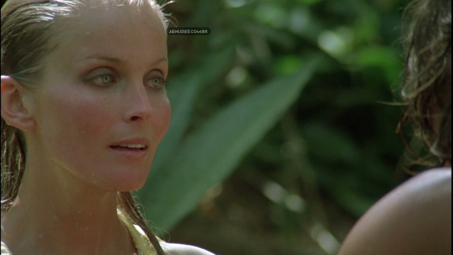Bo Derek nua pelada cena de sexo em Tarzan, O Filho das Selvas
