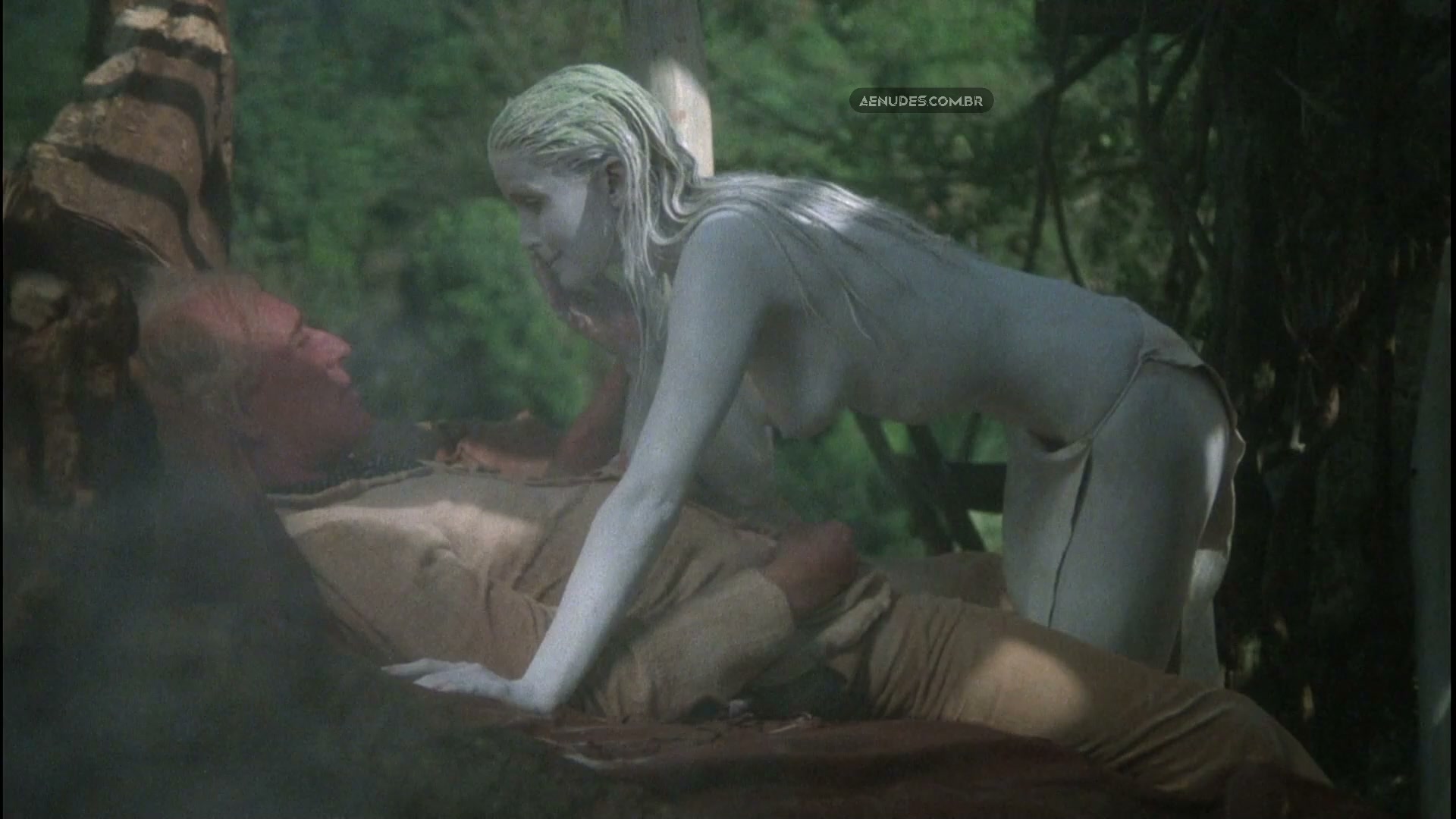 Bo Derek nua pelada cena de sexo em Tarzan, O Filho das Selvas