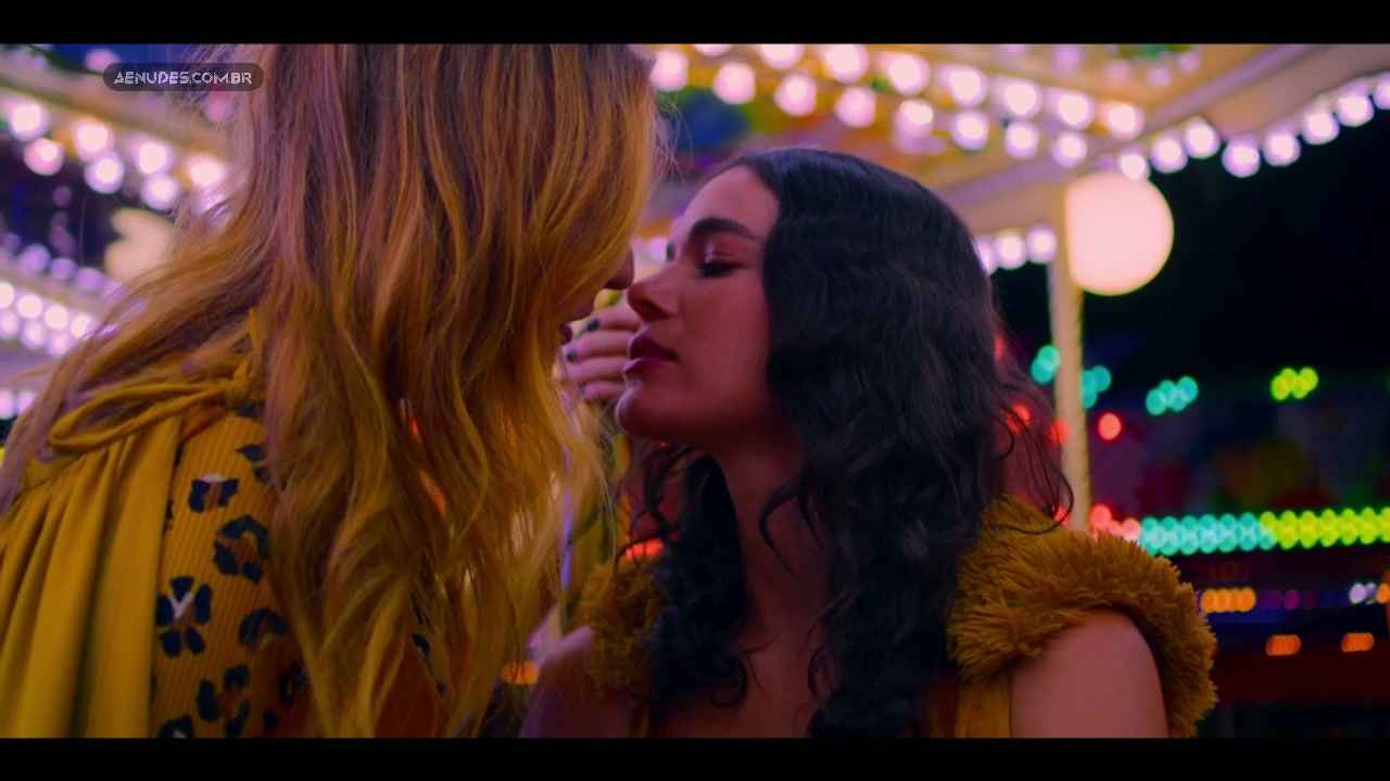 Bruna Marquezine Fernanda Paes Leme nua pelada cena de sexo em Amor da Minha Vida