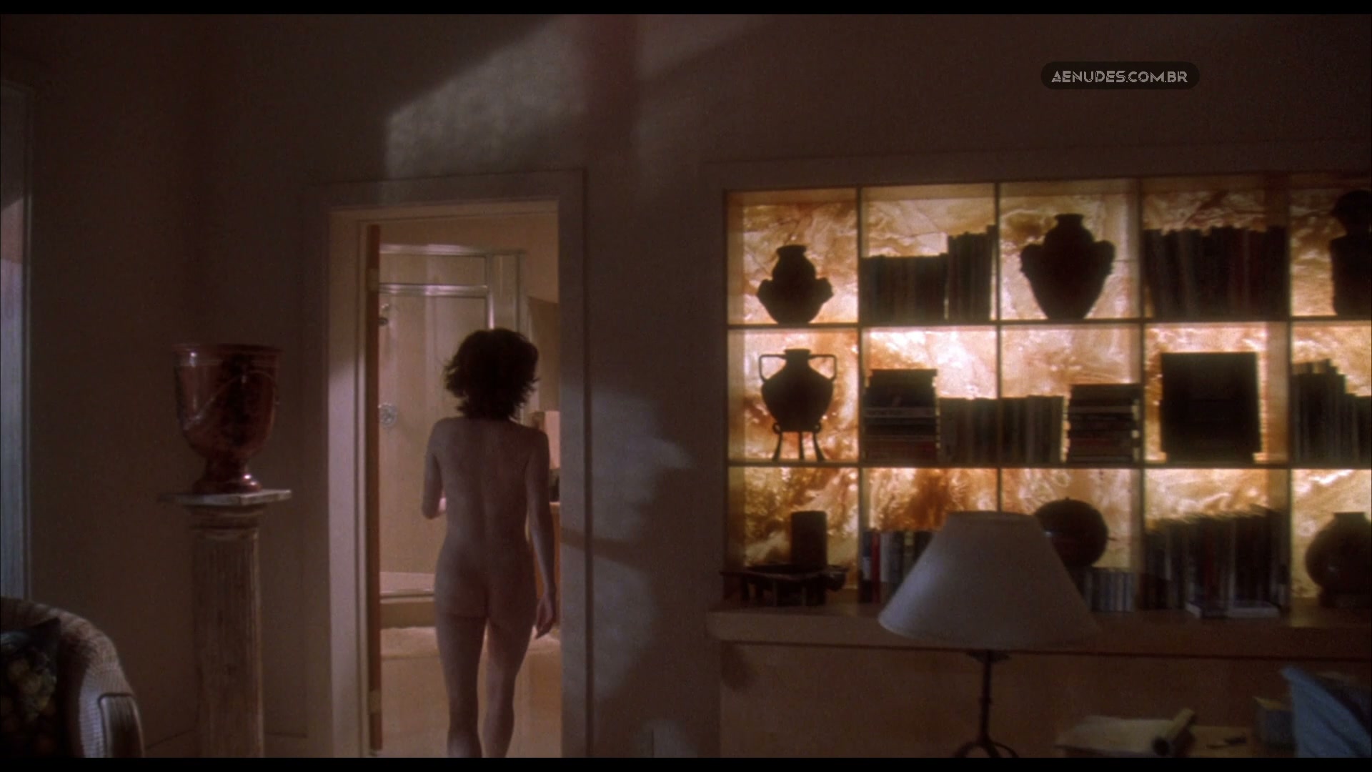 Julianne Moore nua pelada cena de sexo em Body of Evidence